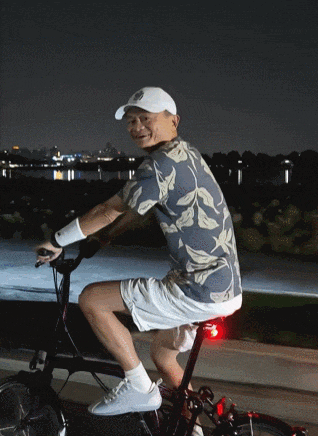 婆比邓文迪更狠的女人出现了…81岁世界首富找34岁中国老(图5)