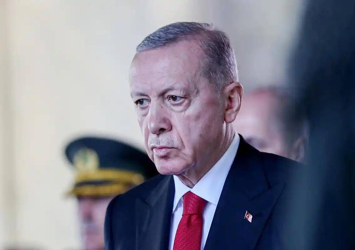 次挑衅美俄却唯独对华示好又一亚洲国家强势崛起！屡(图5)